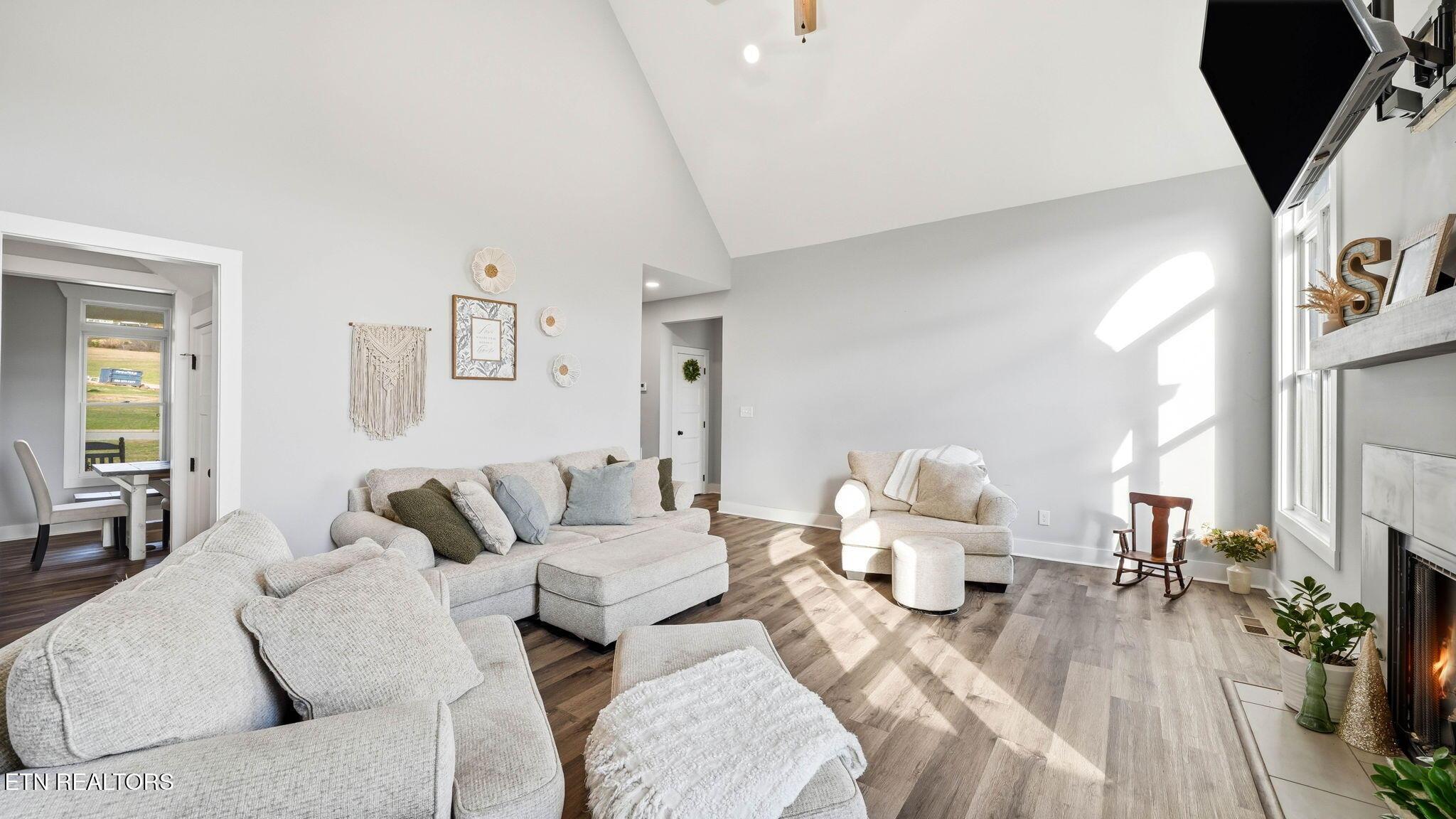 Image 4: 41-web-or-mls-133_Washita Ln-7