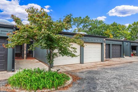 1861 Cherokee Bluff Drive