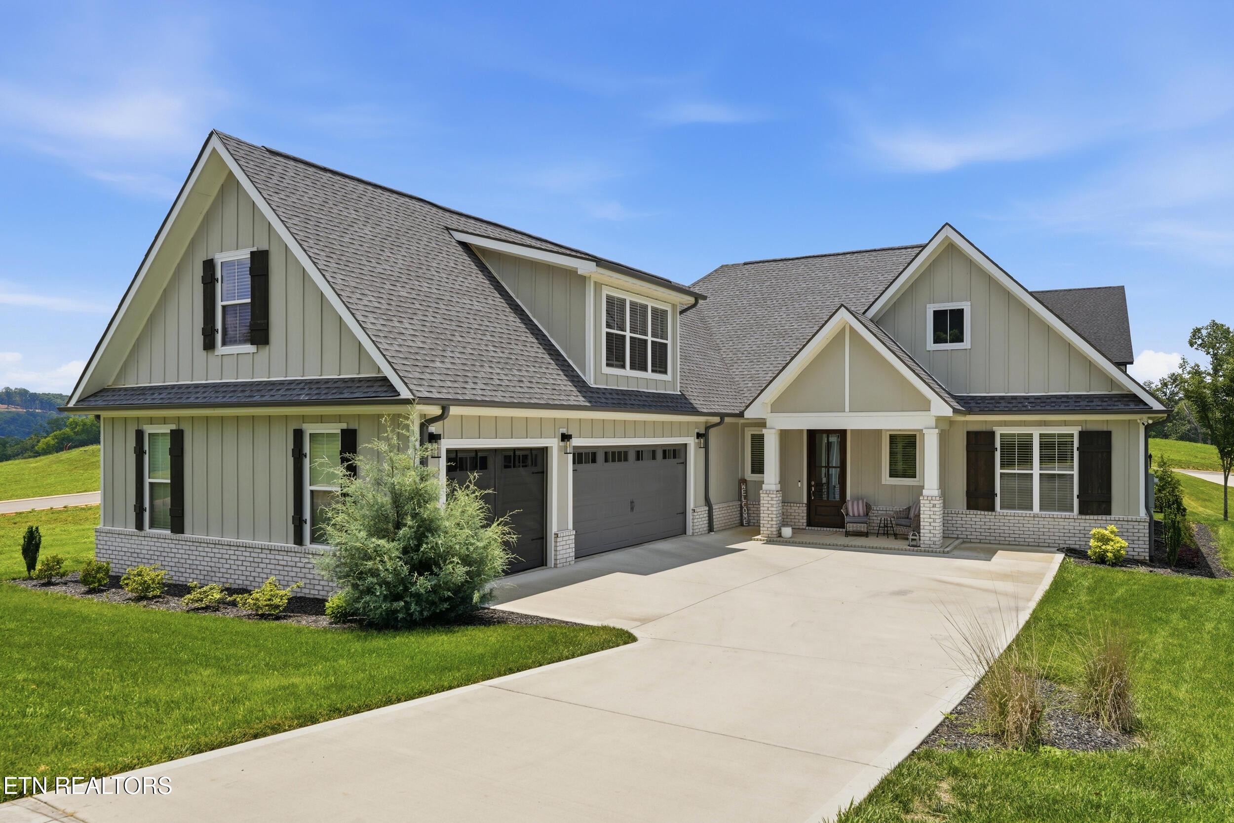 Image 2: 2_1869_persimmon_ridge_001