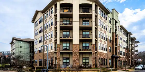 445 W Blount Ave