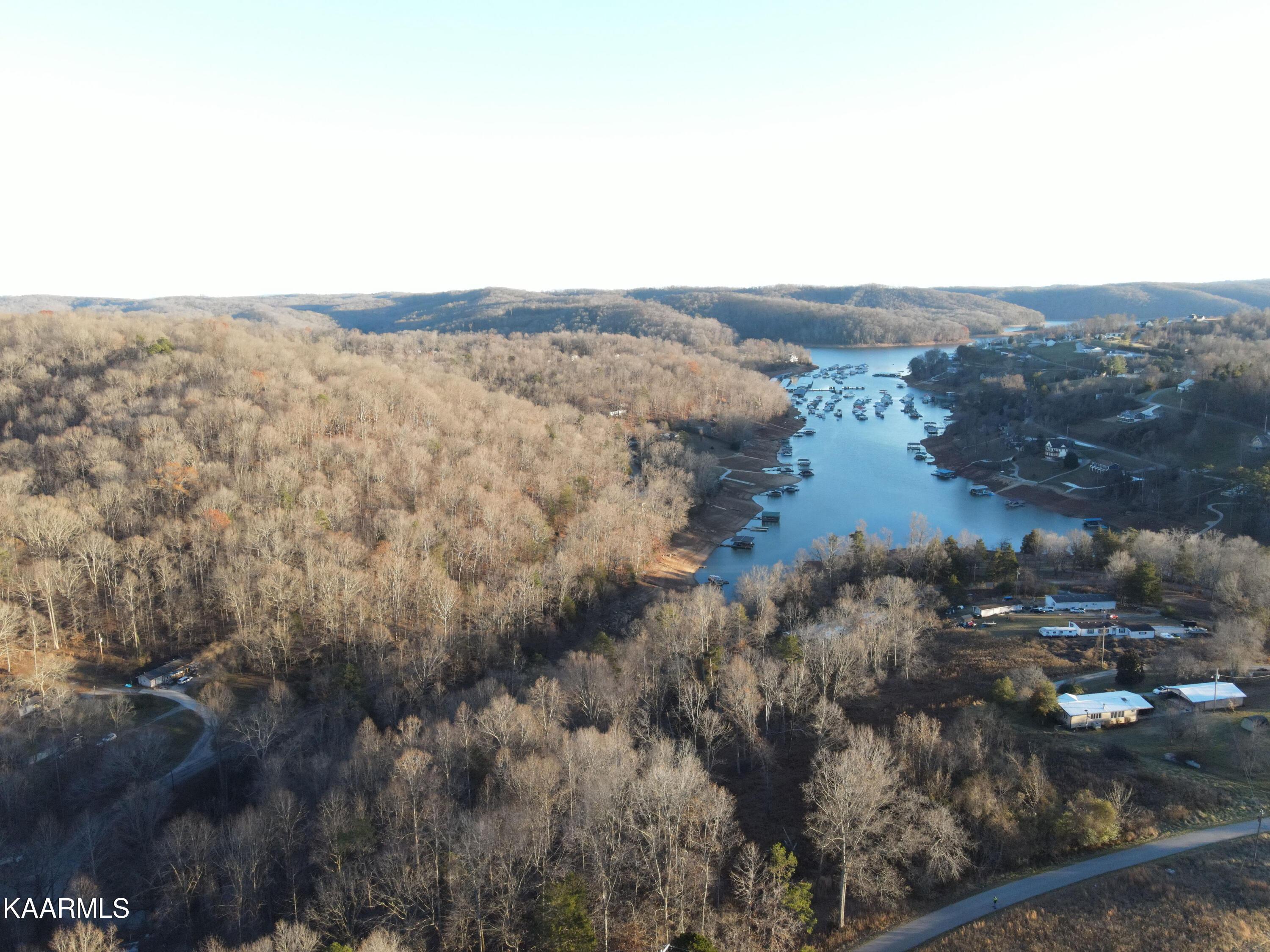 Springs Lane, LaFollette, TN lhrmls01403020