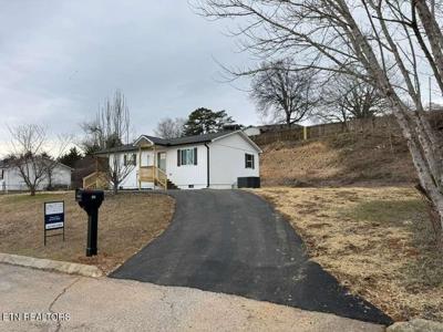 102 Hope Cir Circle