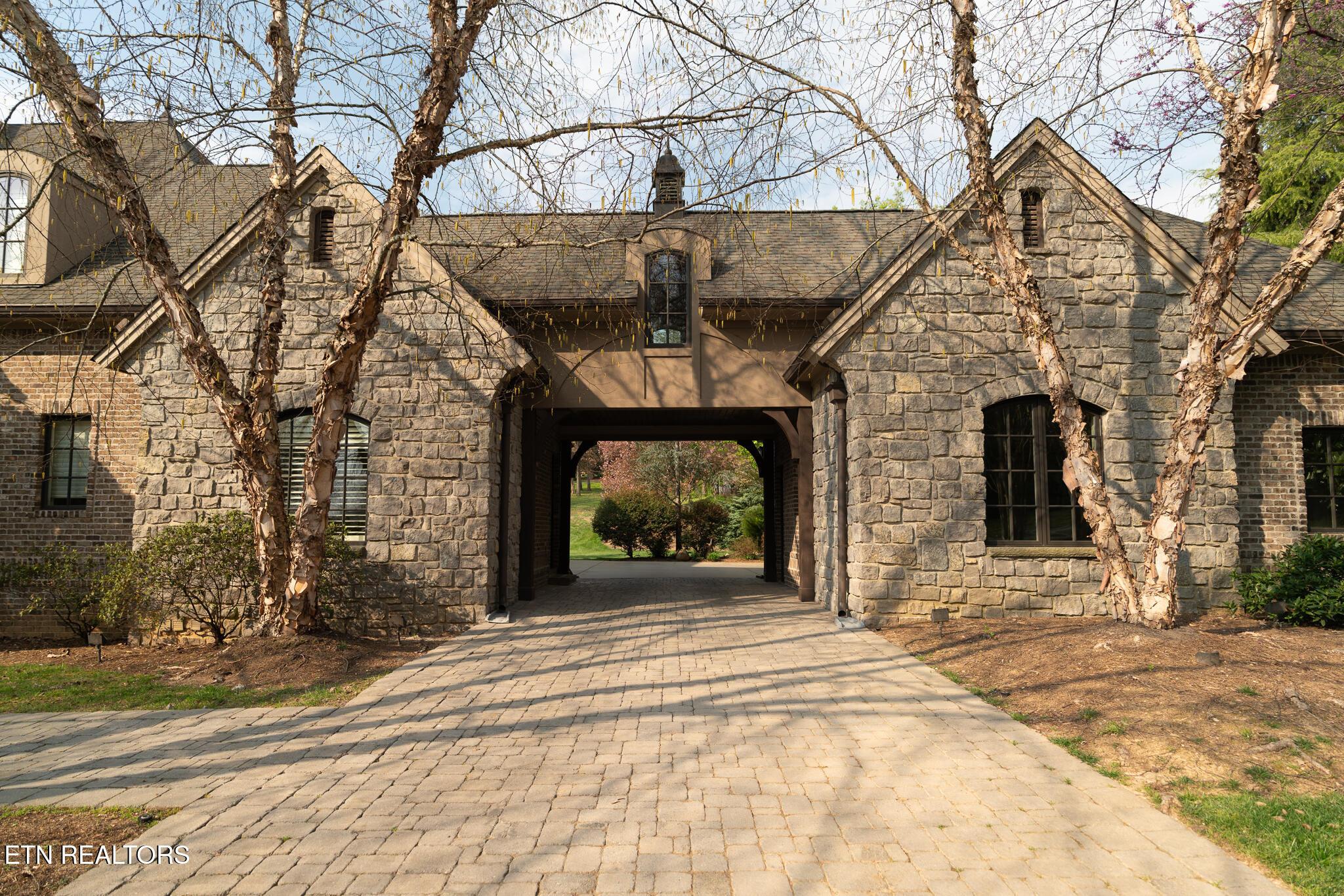 Image 4: 573 Stone Vista Ln