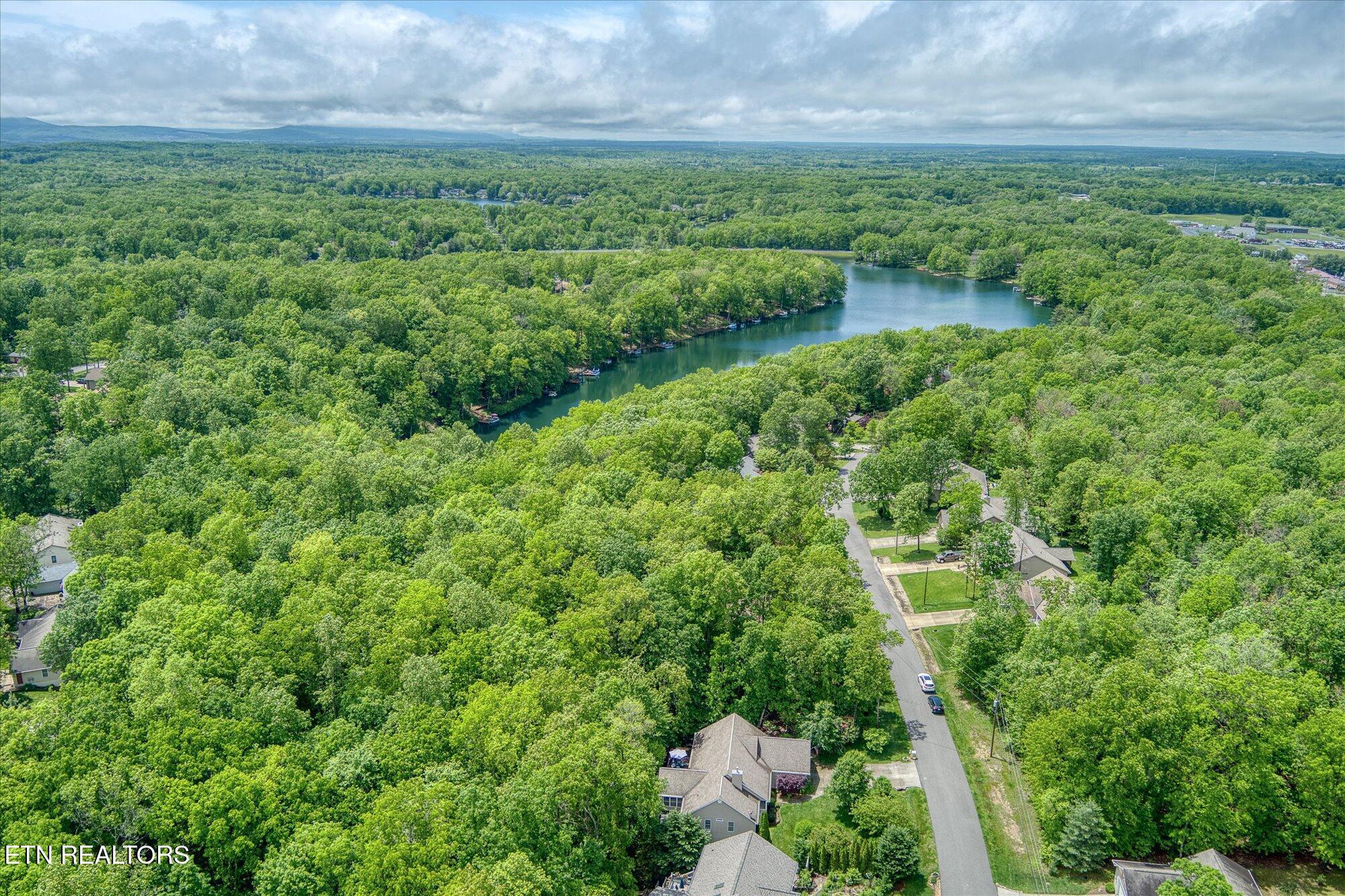 Image 4: Canterbury Lake