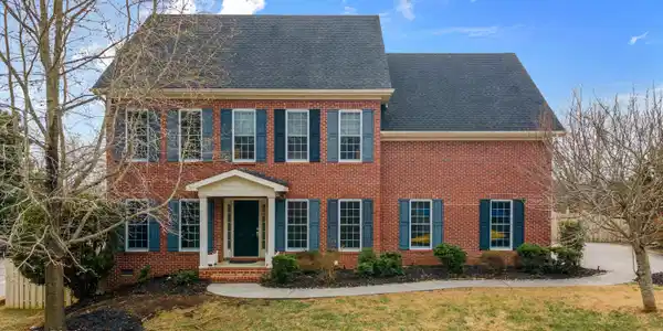 2043 Willow View Lane
