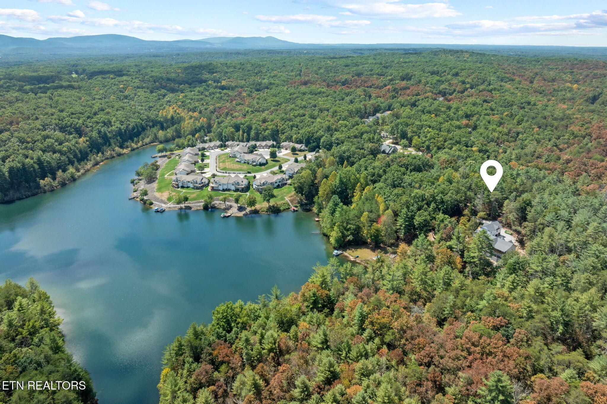 Image 2: 8-web-or-mls-33-hunterwood-ct