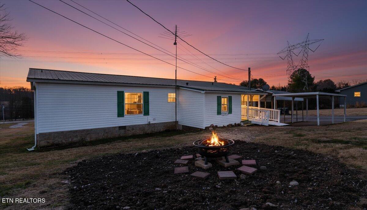 Image 2: 42-Exterior