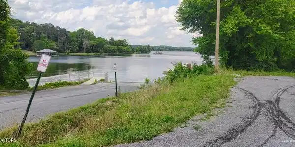 Image 2: nearby boat ramp and dock