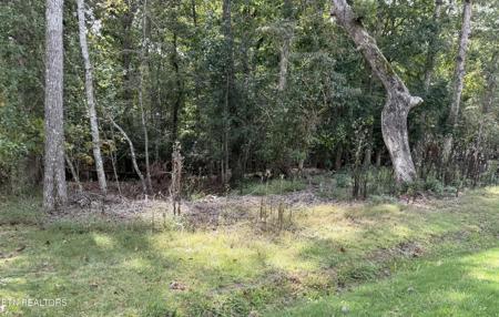 212 Lakeview Drive