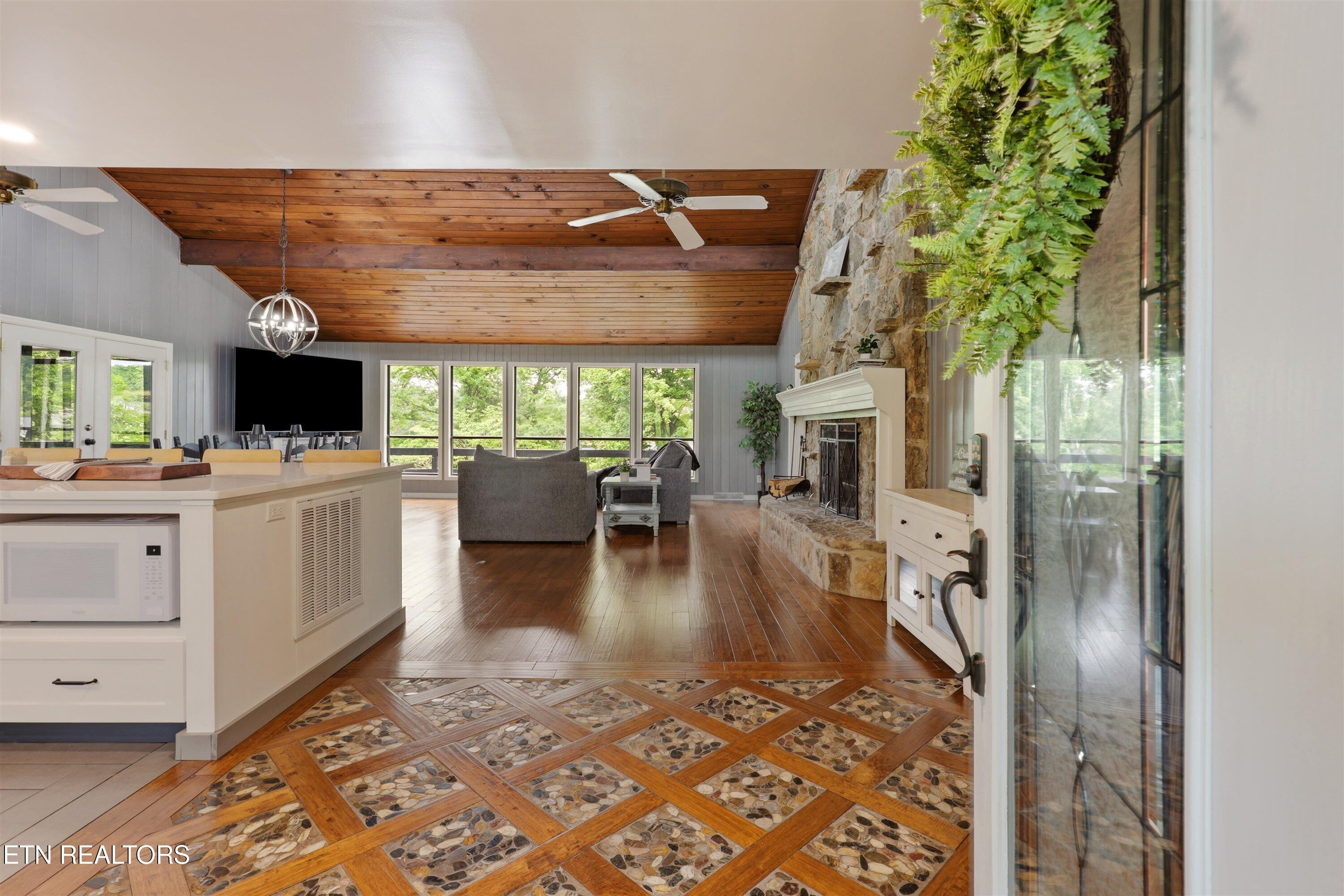 Image 4: 07-7514 Rivertrace Blvd 010