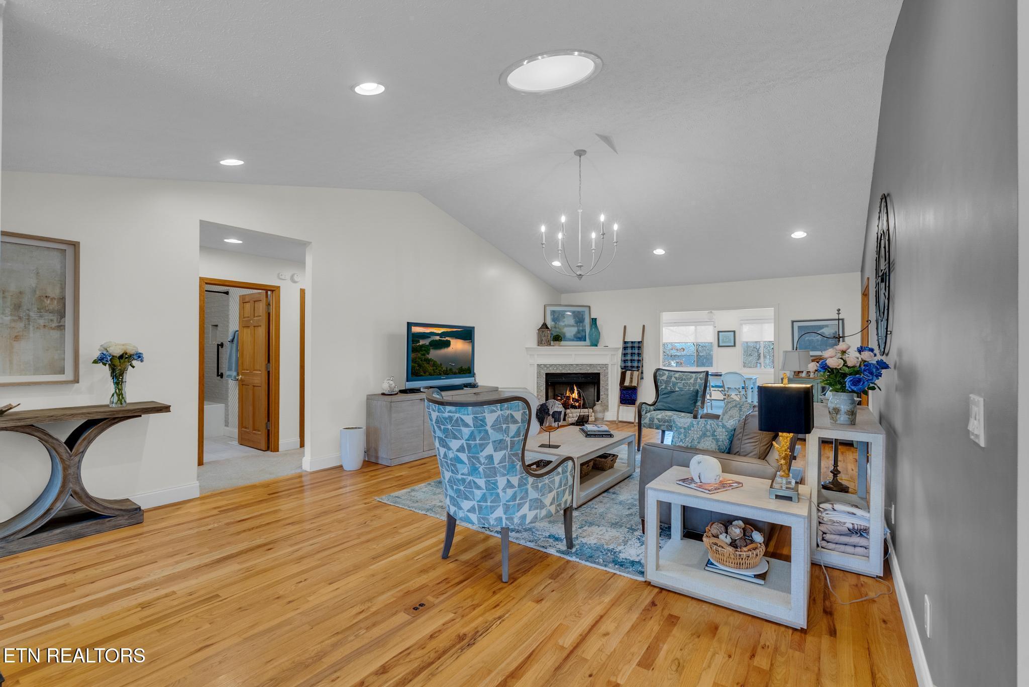 Image 2: 3026 Seminole Loop-01