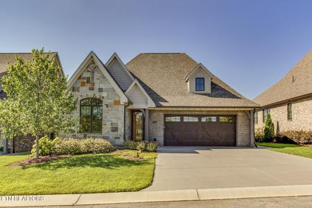 192 E Highlands Circle