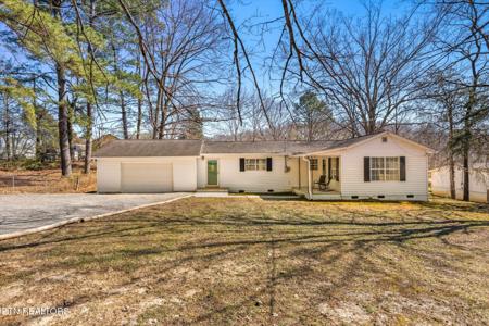 833 Ridgeview Drive
