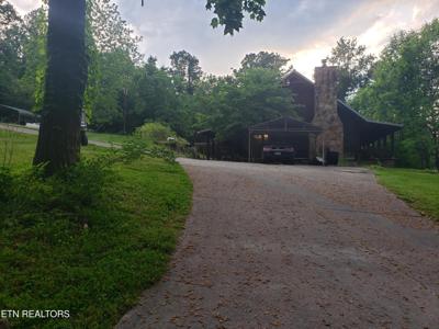 2143 Everett Rd