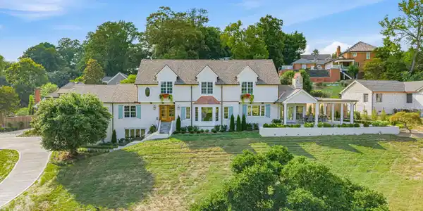 3403 Lake View Drive