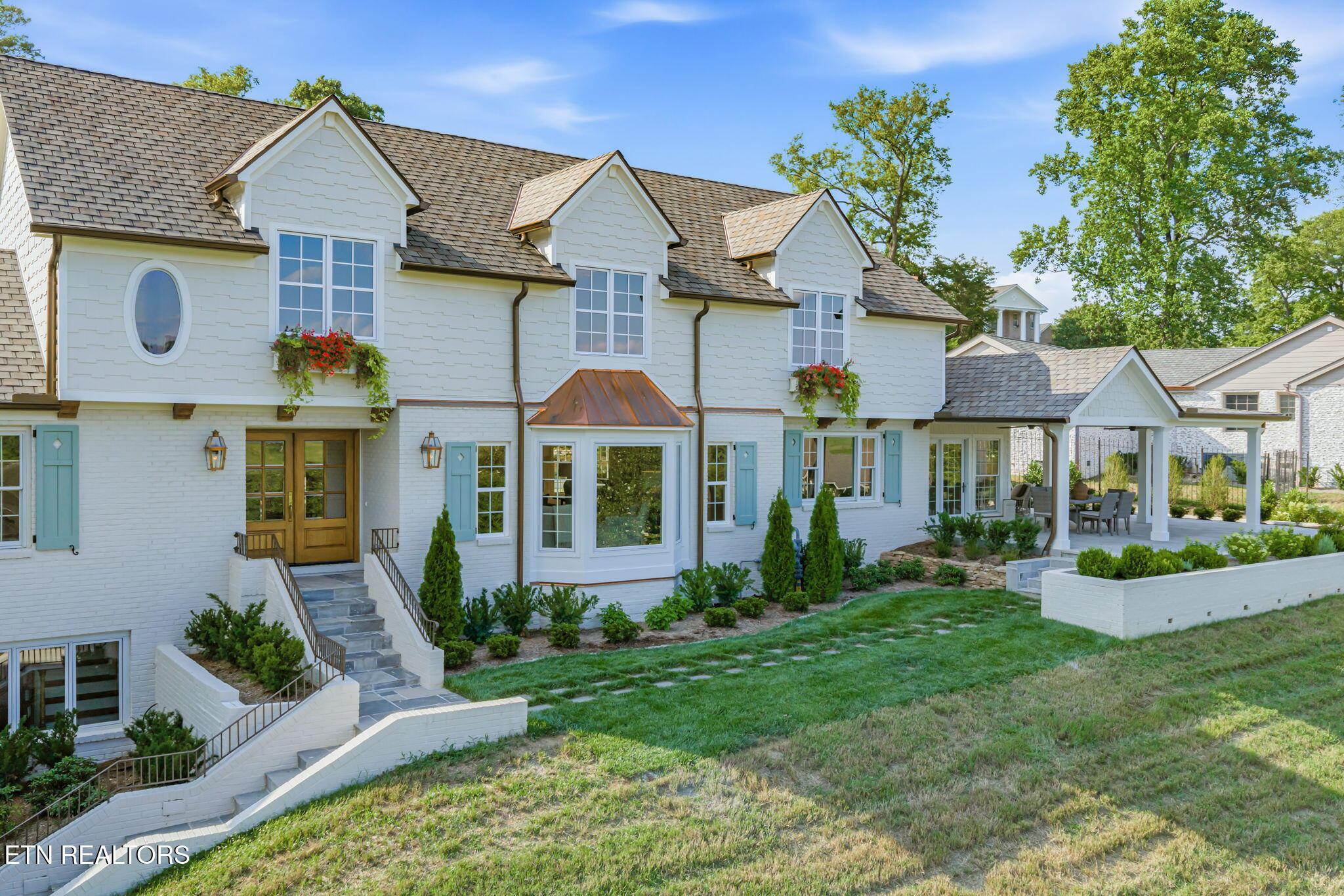 Image 3: 8-web-or-mls-3403 LakeView Drive-97