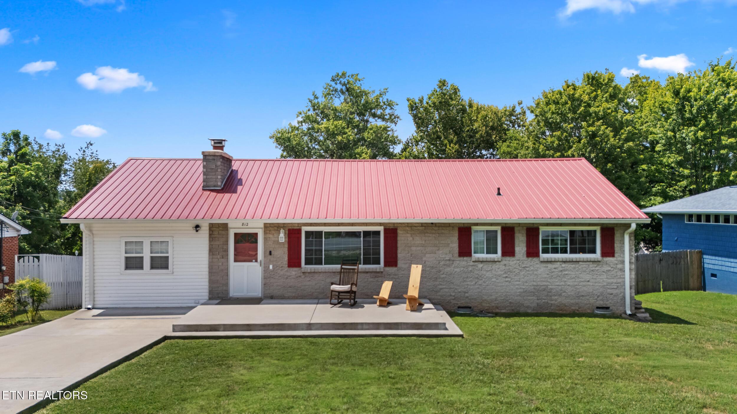 Image 1: 5_812 brown ave, kingston, tn 37763-