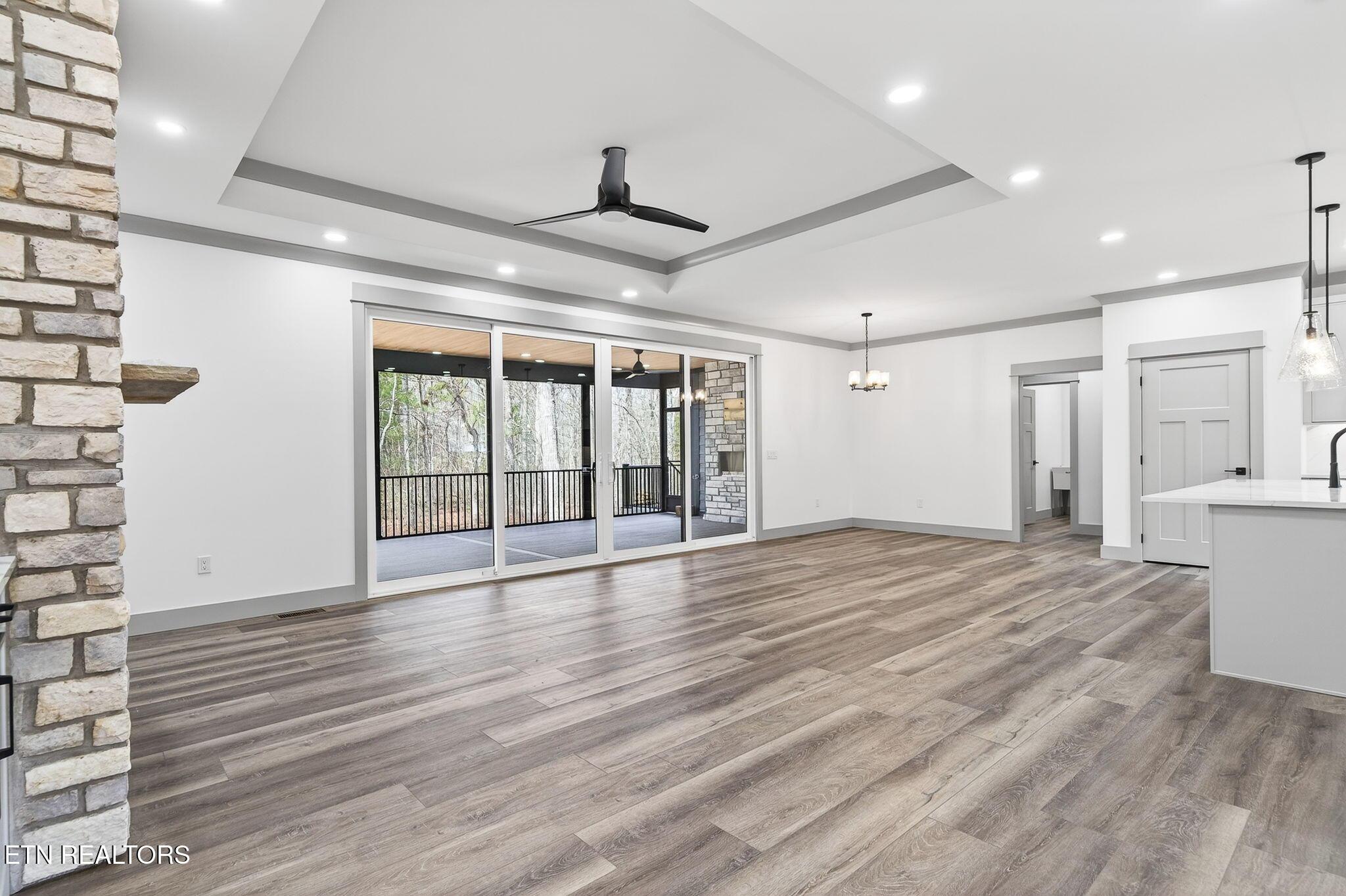 Image 4: 3-web-or-mls-154 Hawes Cir FFG_011_TNPC