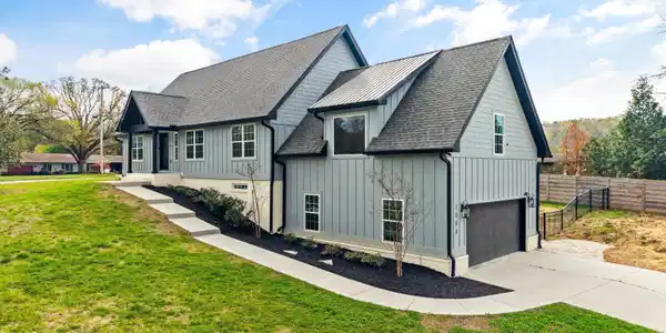 Image 2: Front Elevation