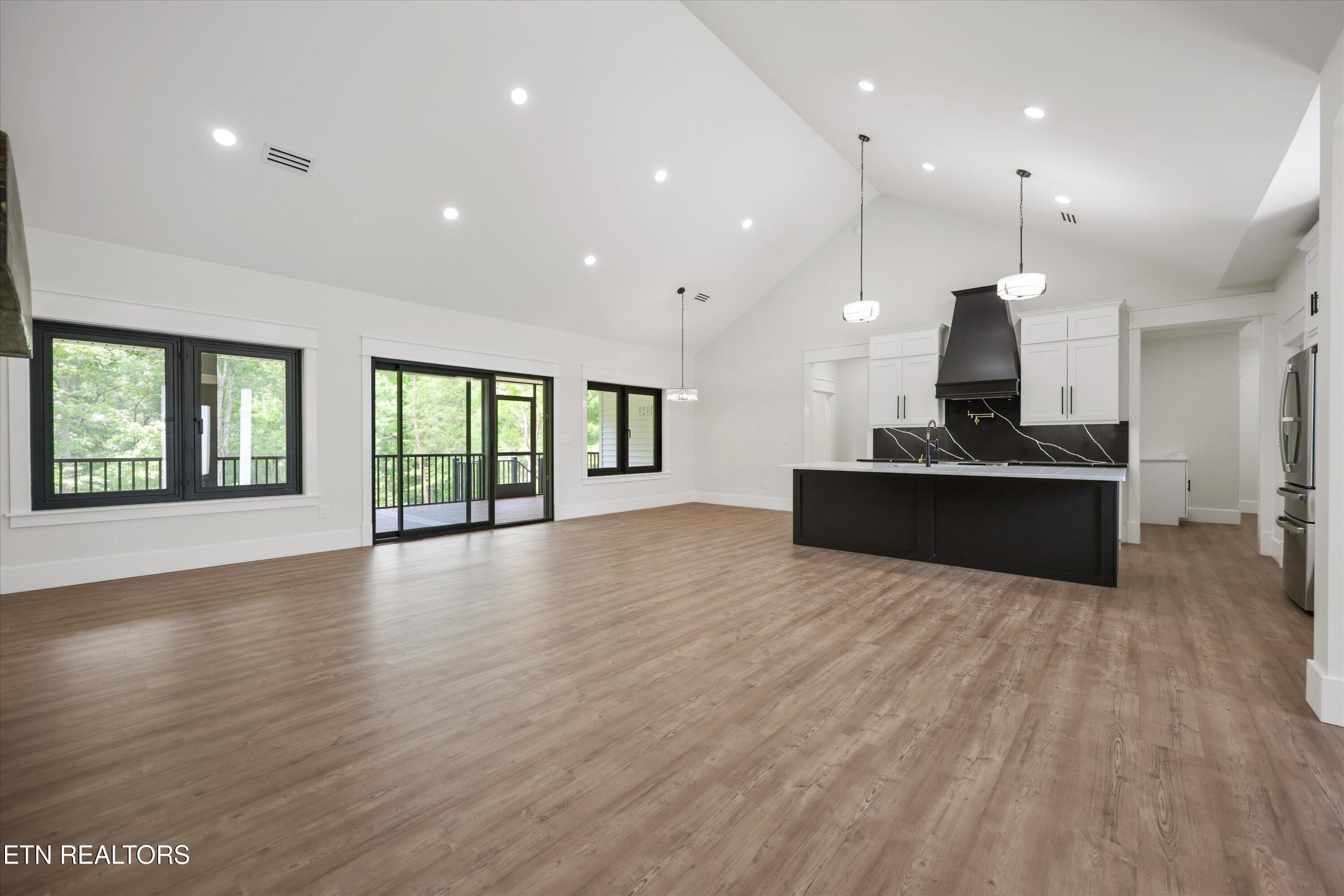 Image 4: 07-400 Elohi Pl 05