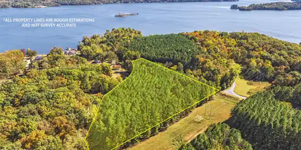 4.99 acres Juniper Court