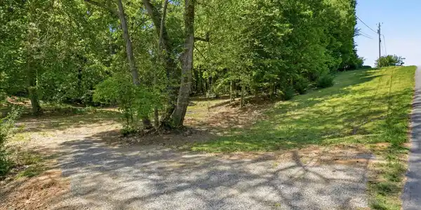 Image 2: brooksview_rd_lot_001