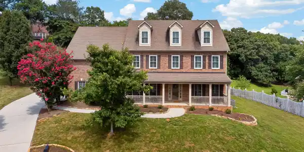 10300 Riverwalk Lane