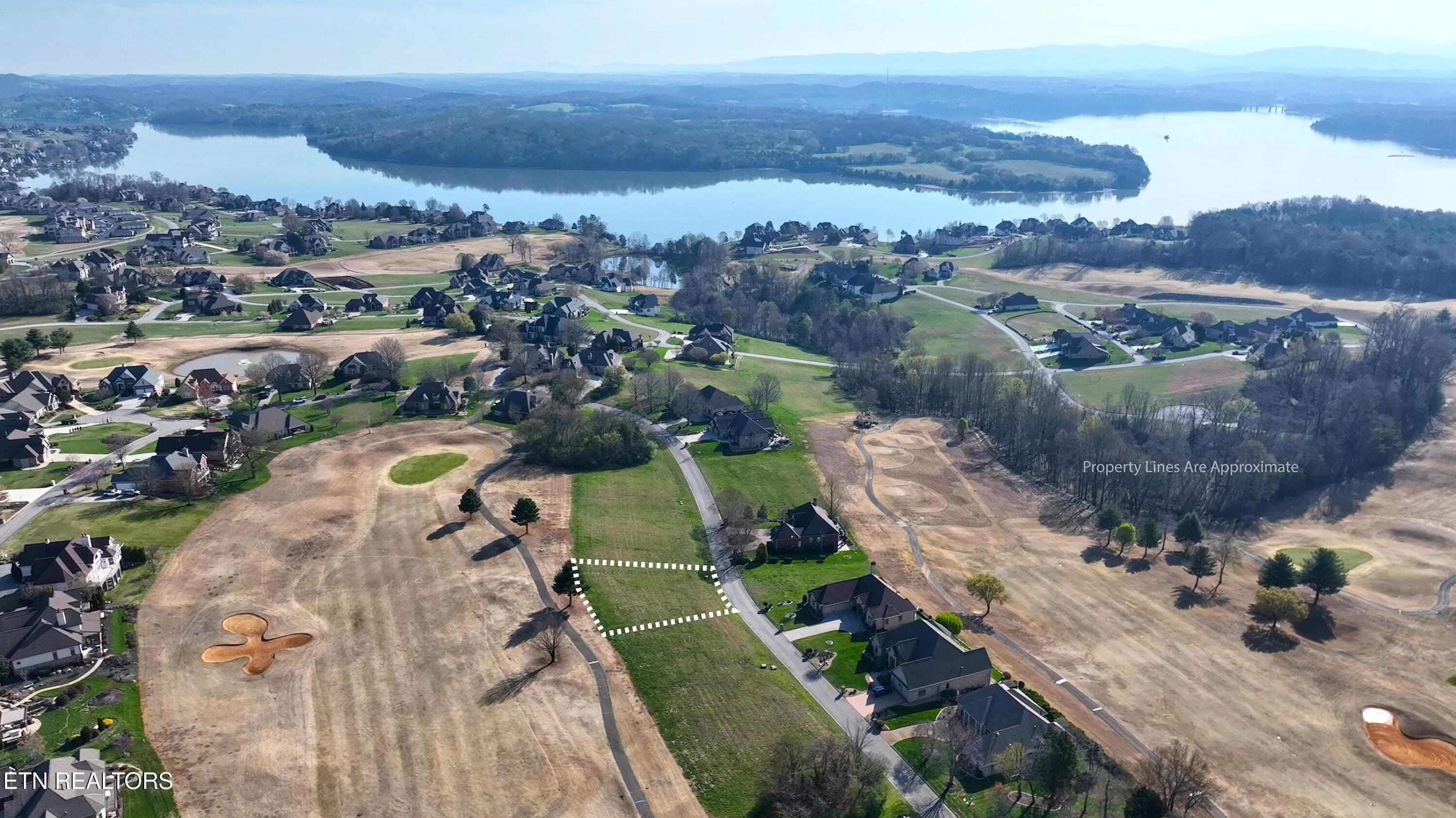 Image 3: DJI_0299.00_02_32_38.Still007(1)