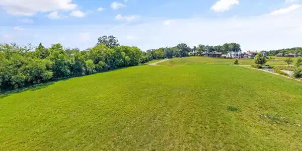 Image 4: 05-Albion Way Lot 310 03