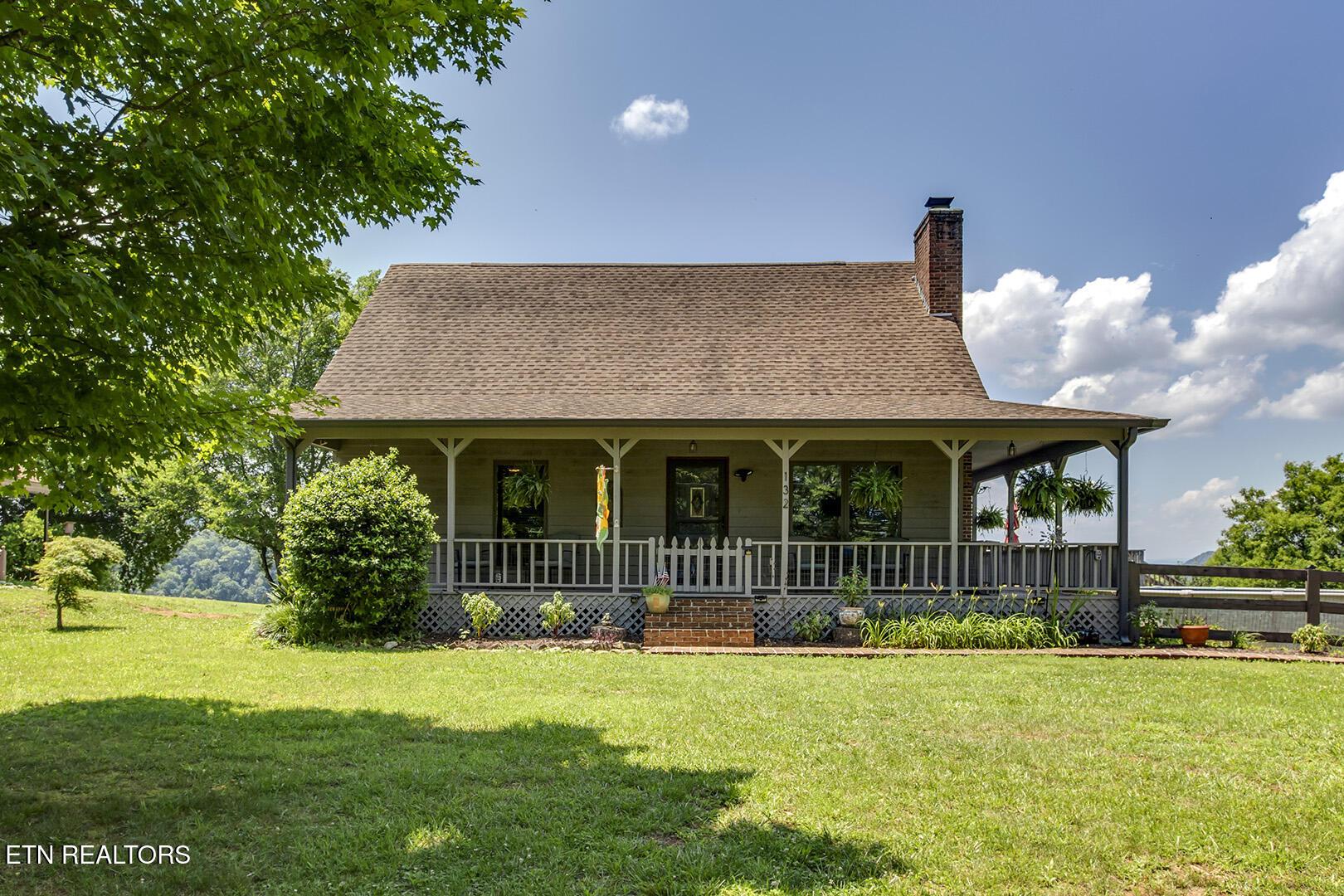 Image 1: 01_MorrisLane_132_Front