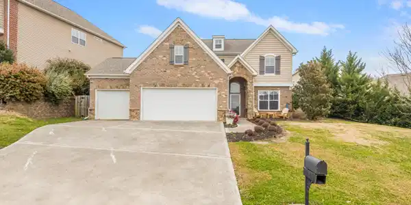 836 Heathgate Rd