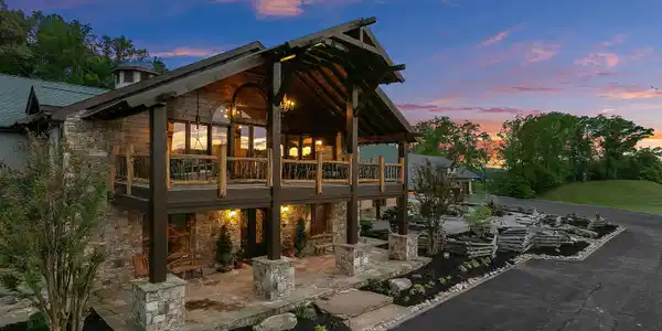 3611 Jackson Pointe Drive