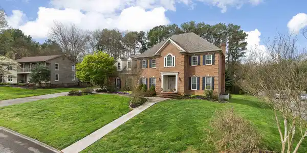 2033 Rivergate Drive