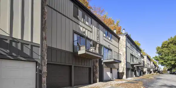 2016 Cherokee Bluff Drive