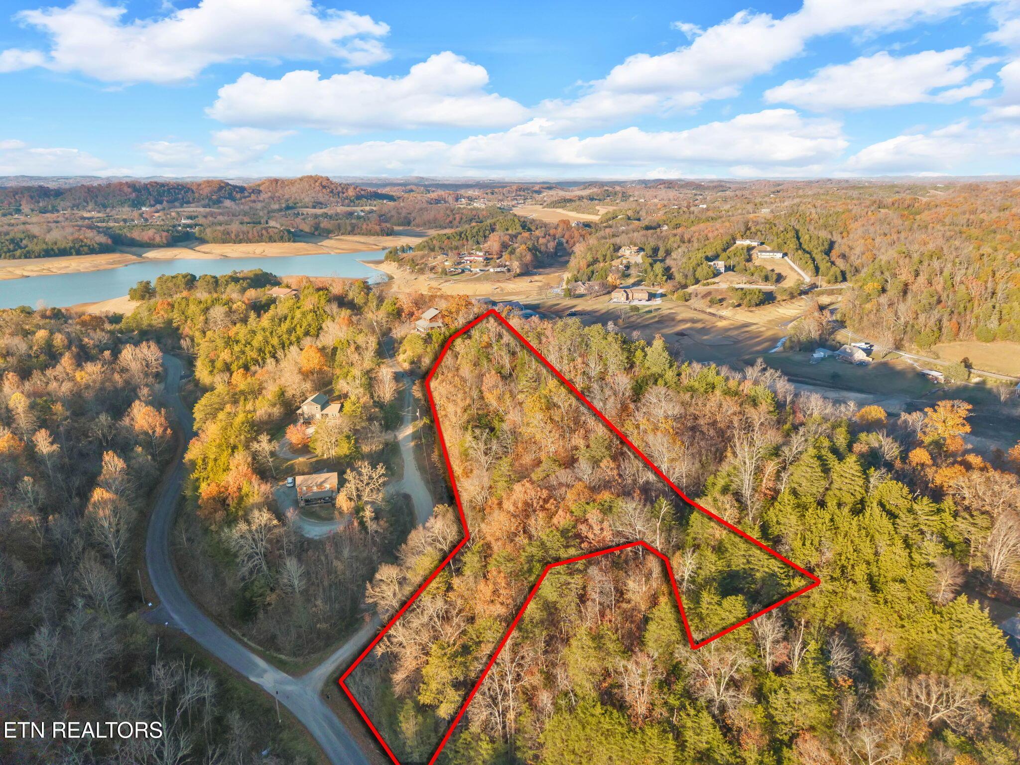 Image 2: 21-web-or-mls-lot lines_Lot 27 Caywood D