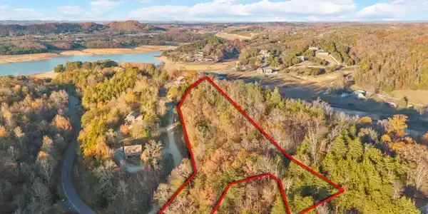 Image 2: 21-web-or-mls-lot lines_Lot 27 Caywood D