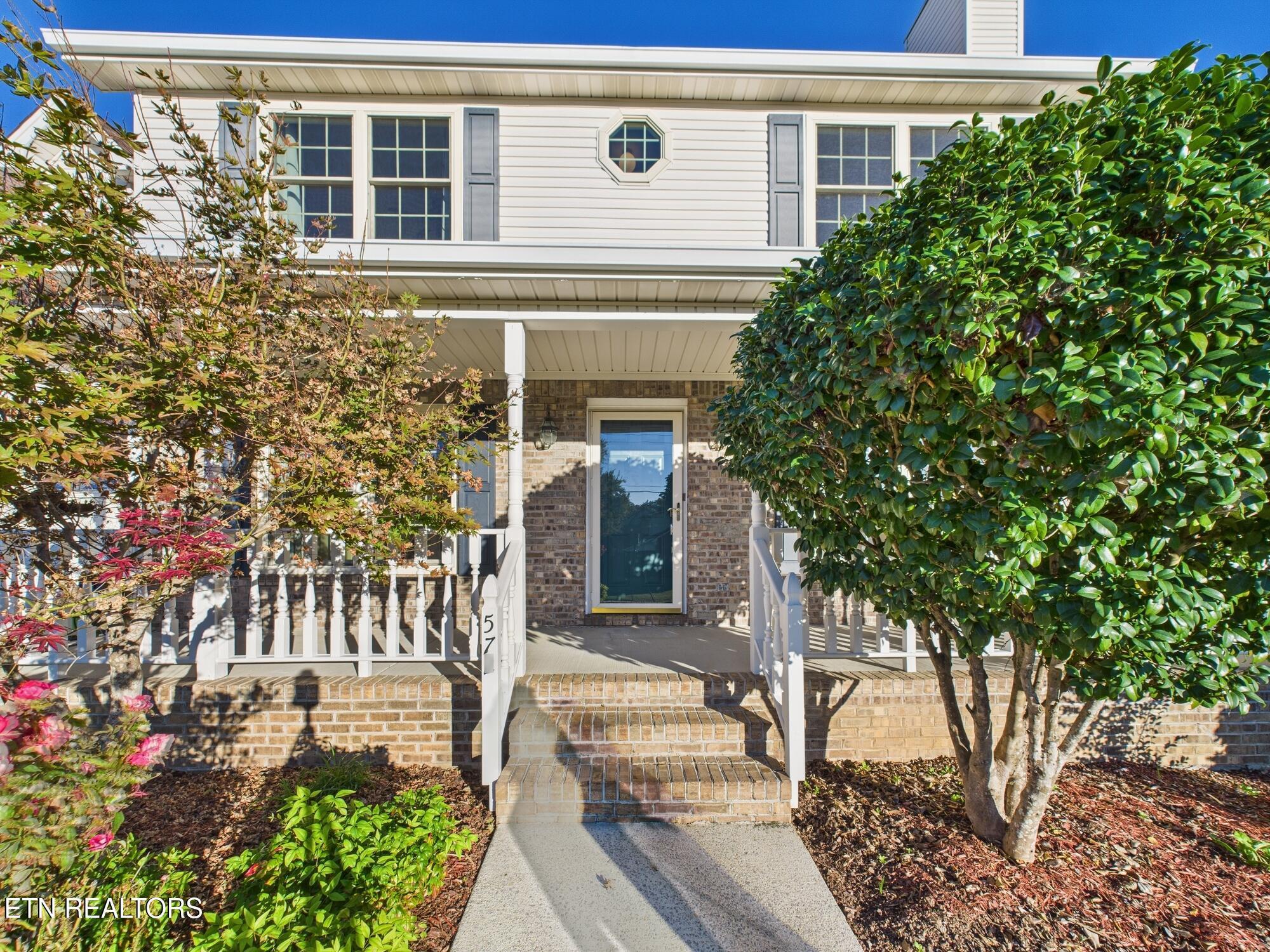 Image 2: CAM02235G0-PR0083-STILL058