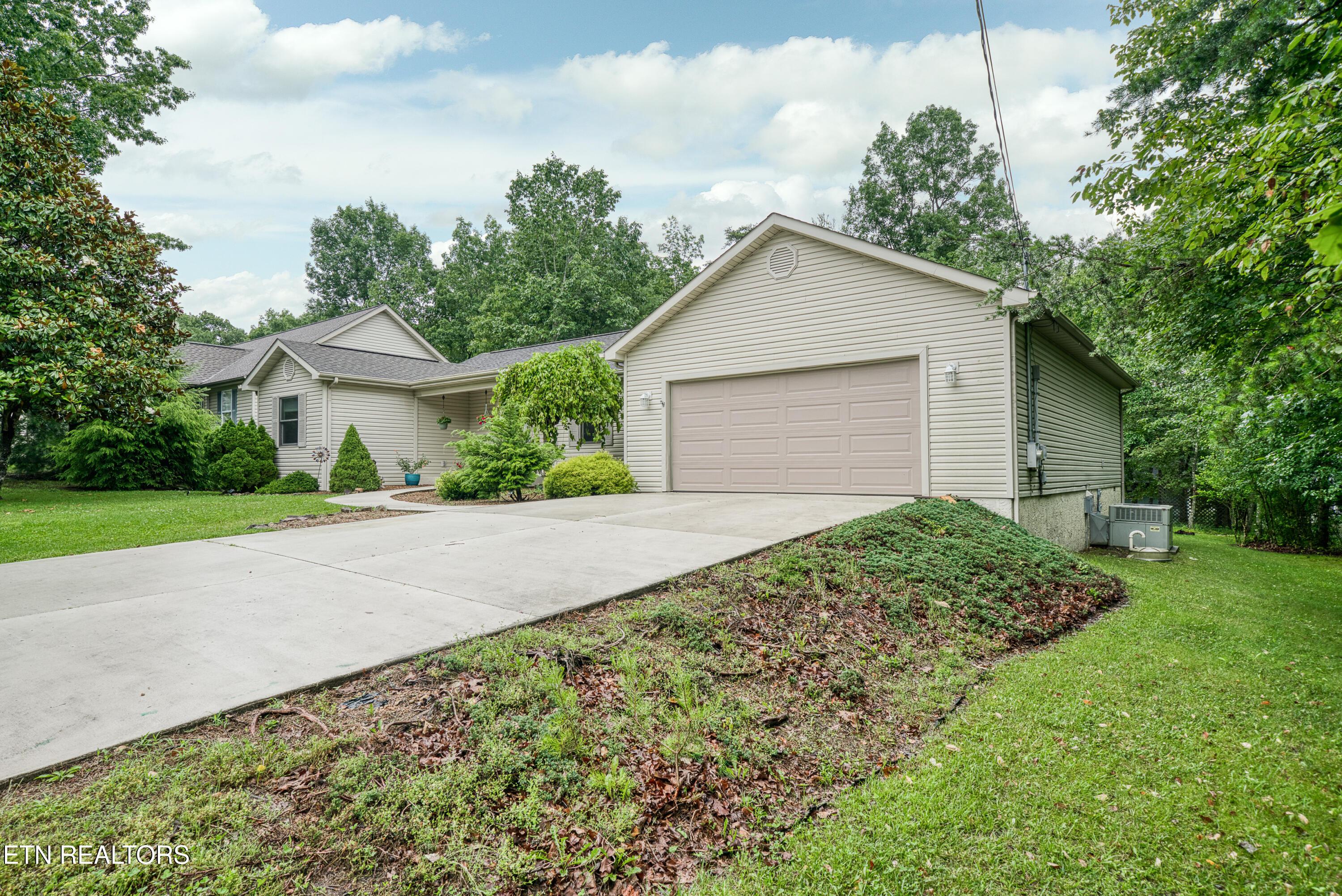 Image 4: Right Side of Home