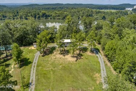 230 Cunningham Dr Drive