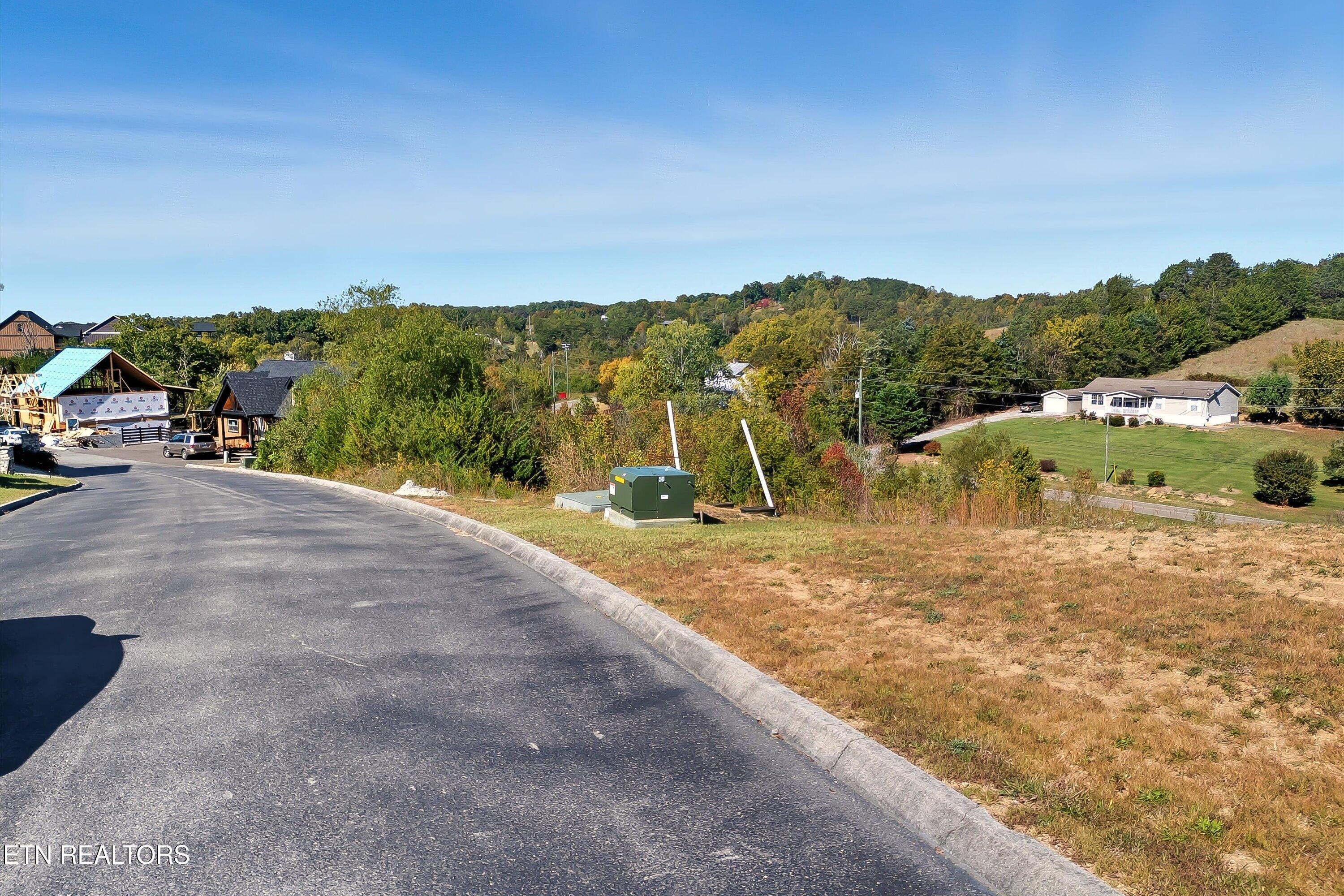 Image 2: 31-Blue Herring Way-31