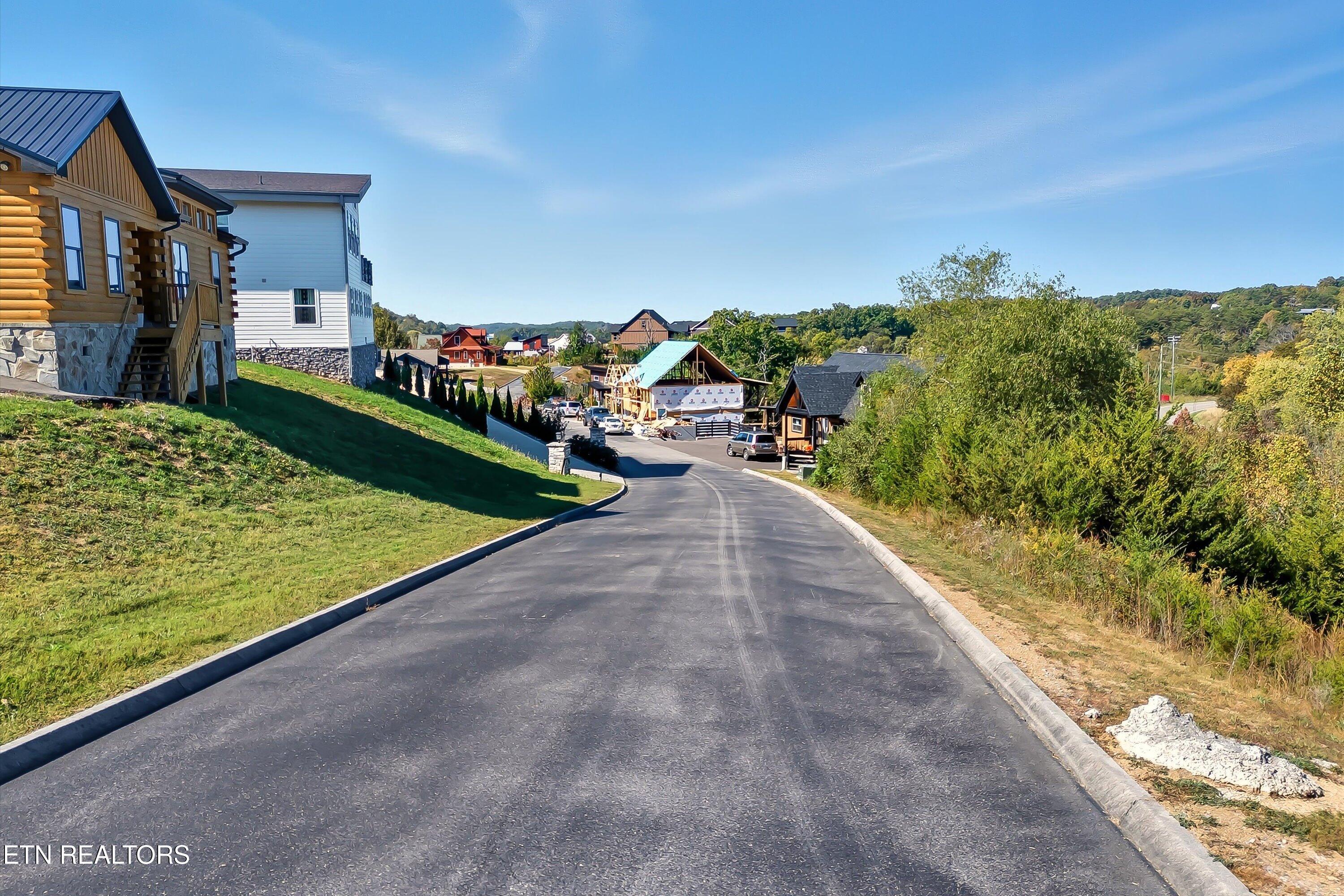 Image 3: 32-Blue Herring Way-32