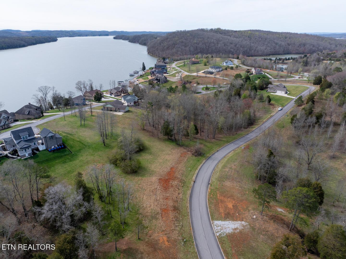 Image 4: 108 Docks - Lot 64-04