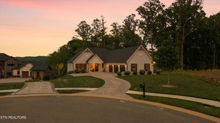 998 Sedge Lane