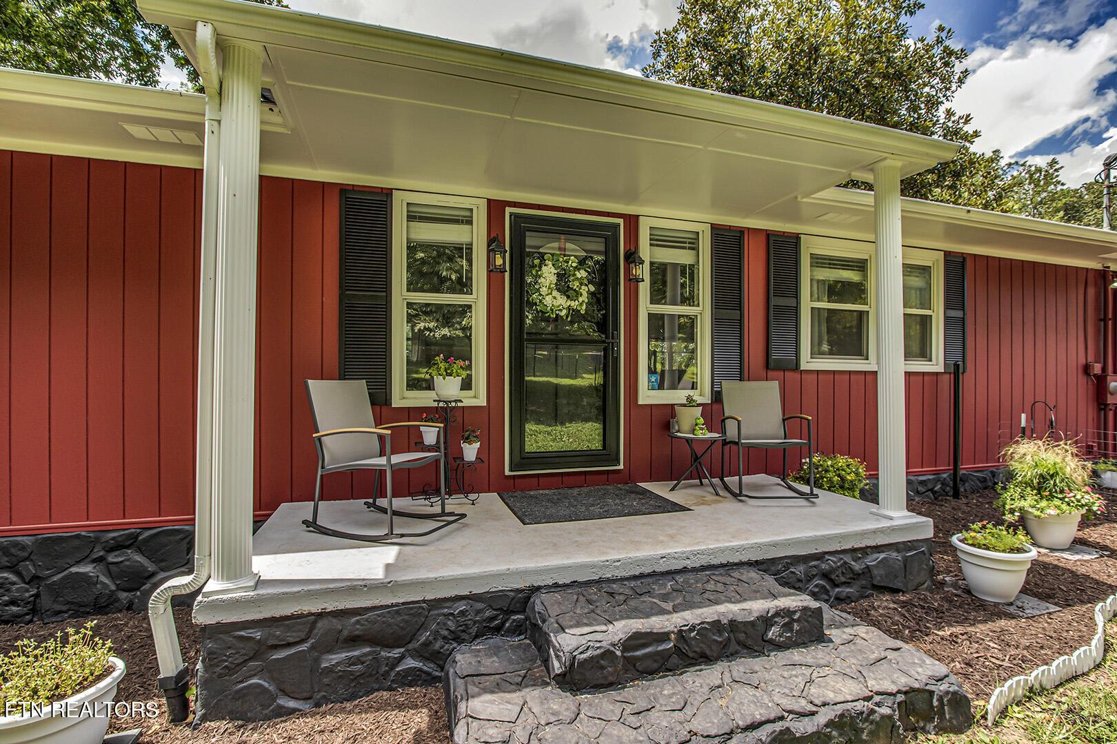 Image 3: 03_SugarGroveValleyRoad_2163_FrontPorch