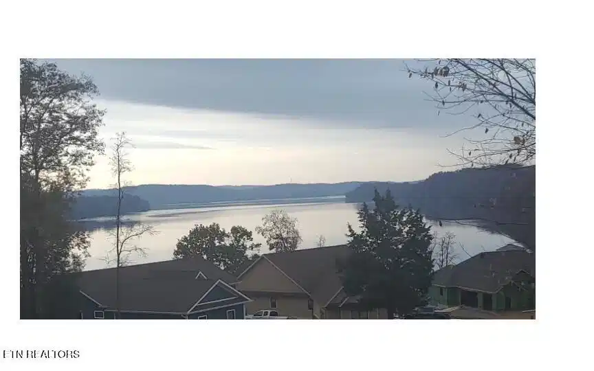 Image 1: Corely Lake View