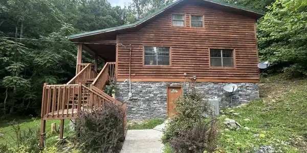 141 Dillon Lane