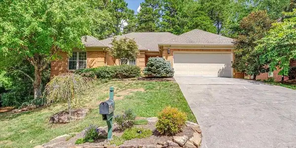 1402 Coachman Lane
