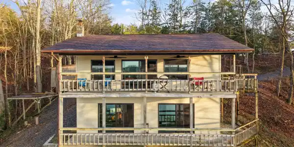 2739 Windy Cove Way