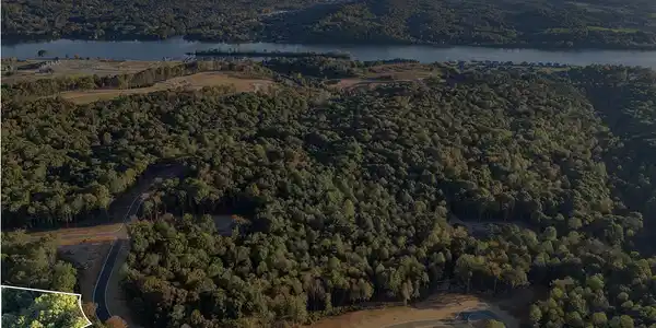 Image 4: 3