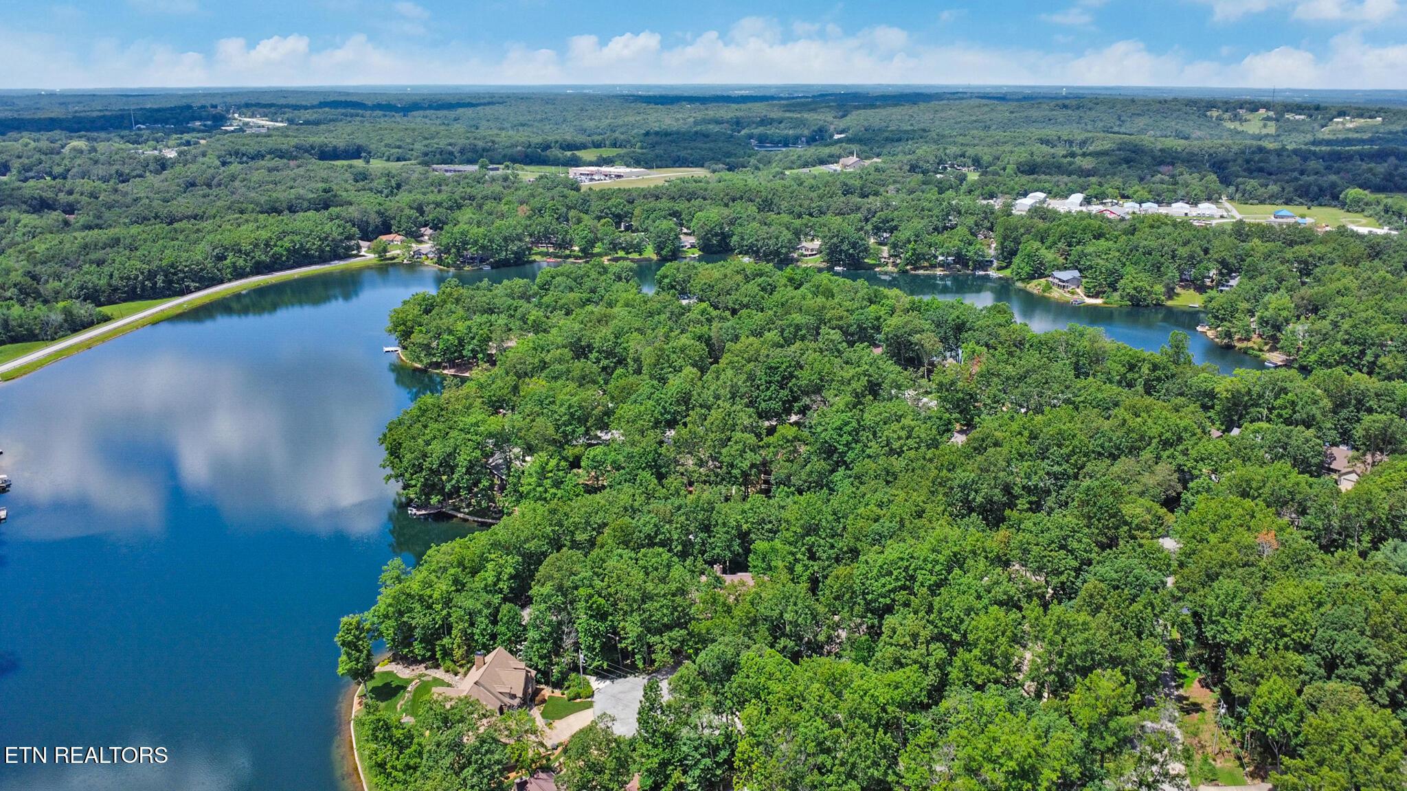 Image 3: dji_0649-dji_0651